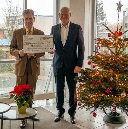 Spendenübergabe Jörg Weber an die Tafel