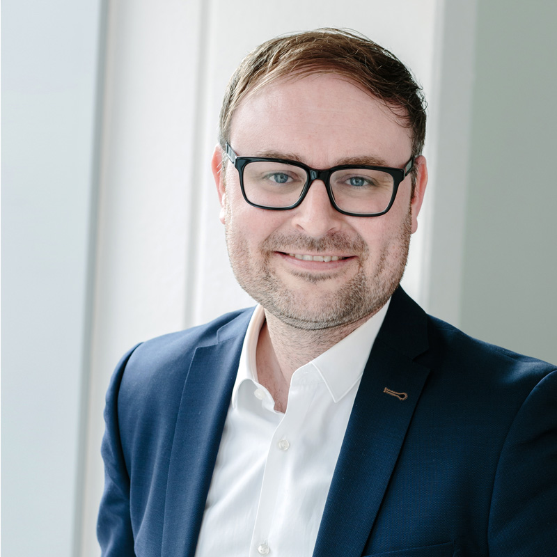 Alles aus einer Hand Geschäftsbereichsleiter Björn Weber